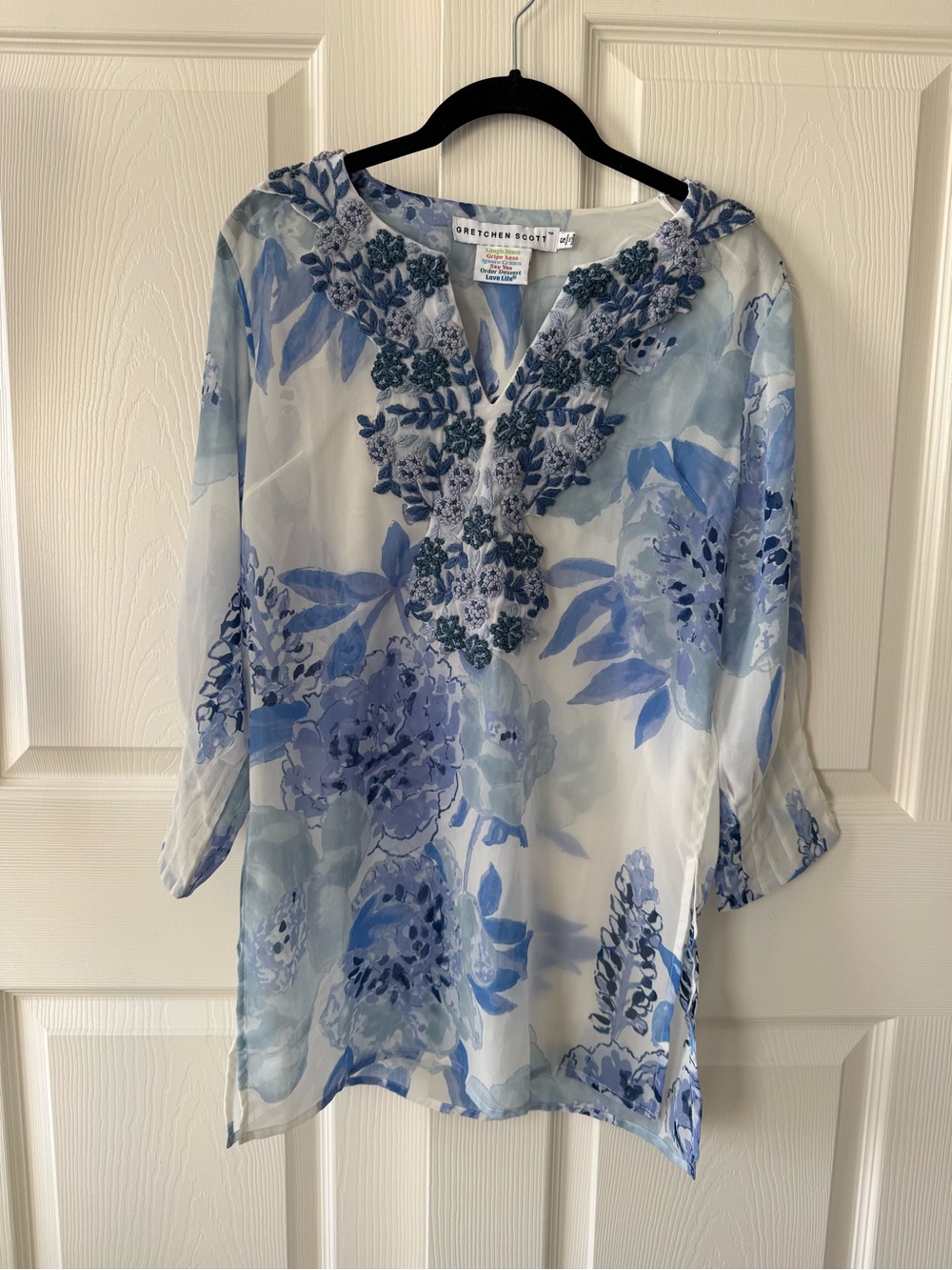 Gretchen Scott Designs Blue Floral Embroidered V-Neck Tunic Swim Cover Up small